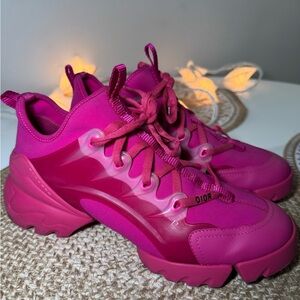 Dior D-Connect Sneaker. Size 8,5/9. Barely worn